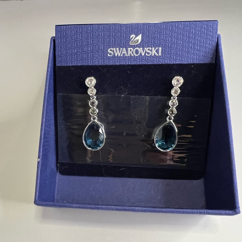Swarovski Crystal Dangle Pierced Earrings w/ Sapphire Blue Stone